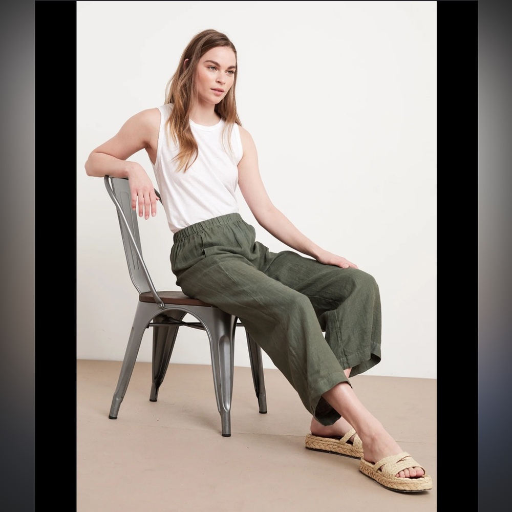 Velvet by Graham & Spencer Lola Woven Linen Pant in Elm